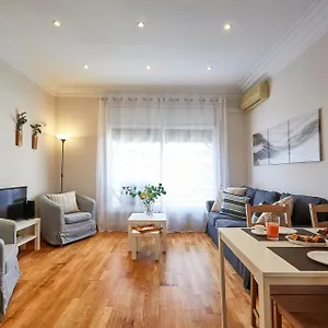 Apartament Bbarcelona Gaudi Avenue Flat, Barcelona